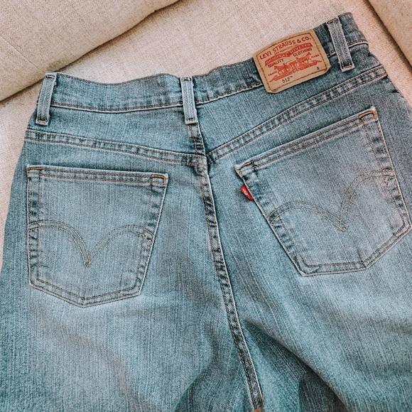 •Levi’s 512 Classic Slim Jean• - Picture 2 of 4